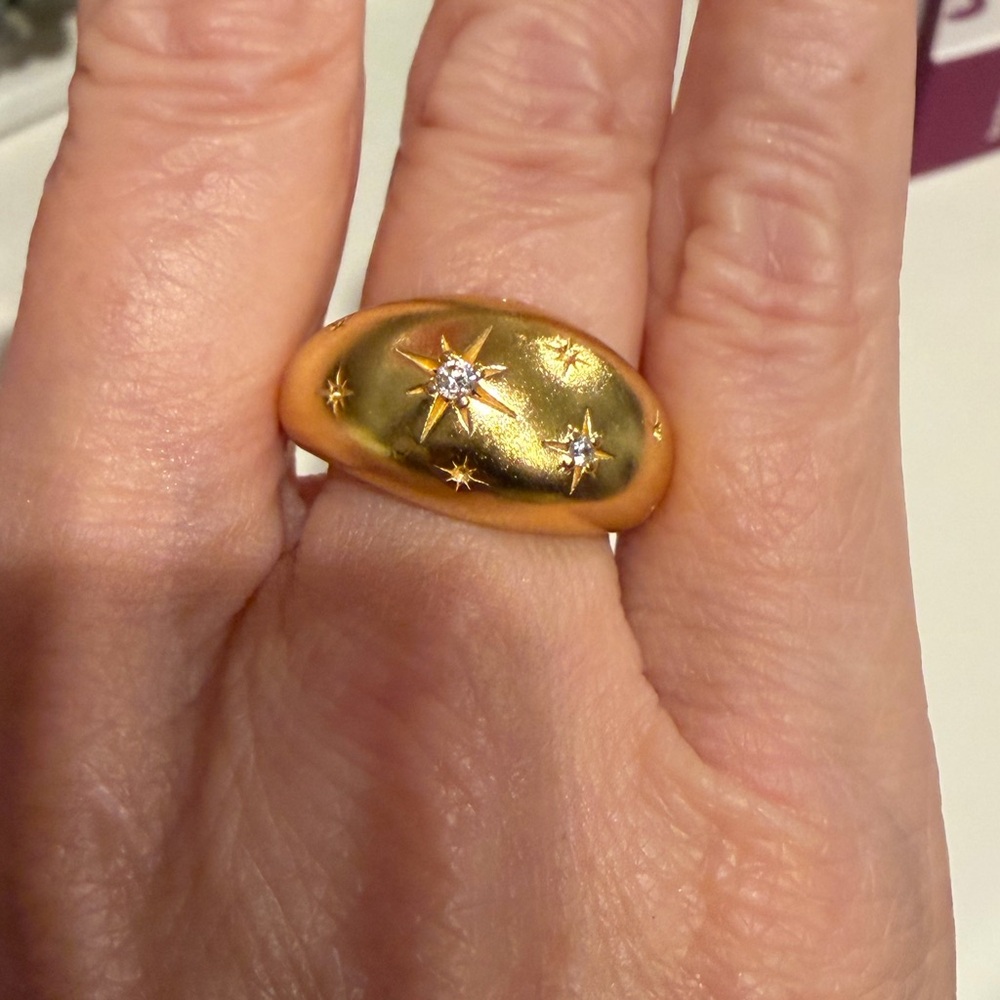 NWOT Julie Vos Gold Star-Embellished Ring